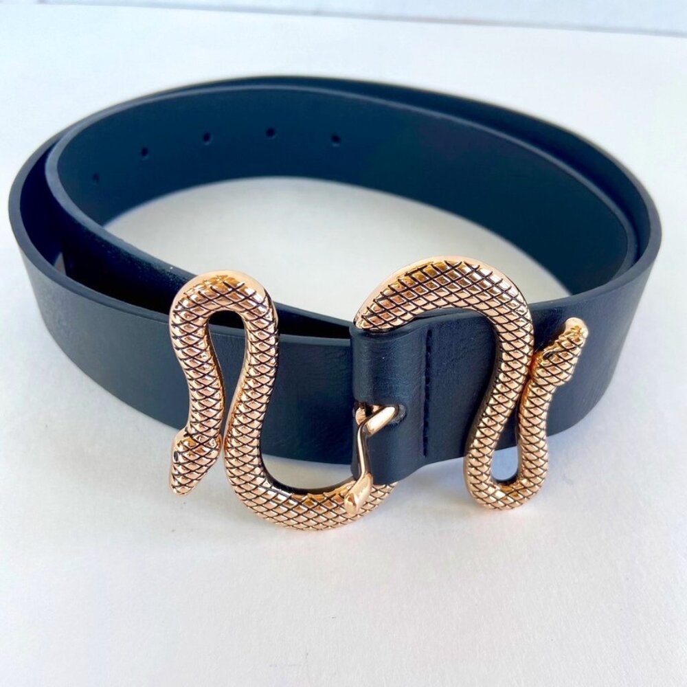 Womens Gold Snake Buckle Vegan Leather Black Belt Sz 39 NWOT